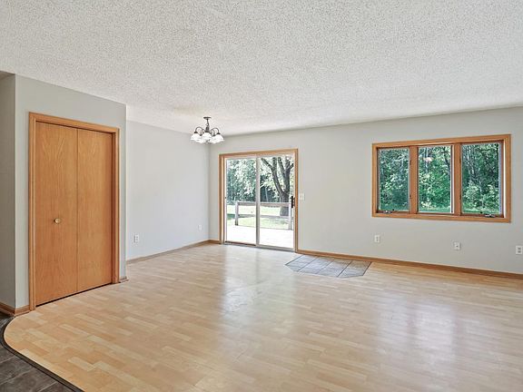 5th image of 2722 Constance Blvd NE