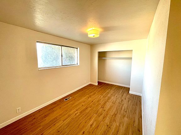 5th image of 4489 S Dean Dr #A