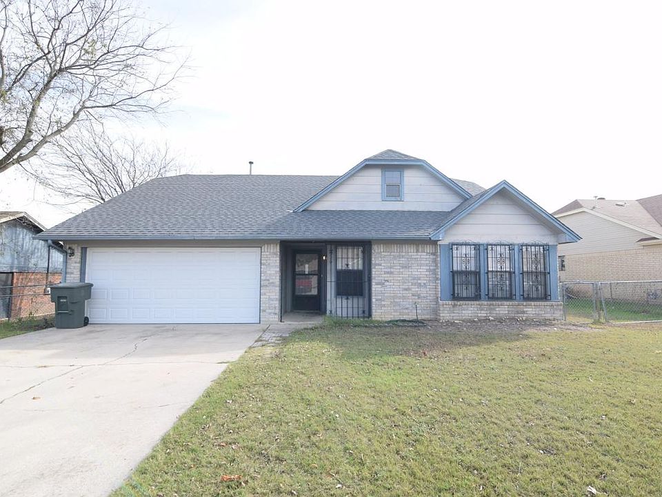 1st image of 3320 Tallwood Dr