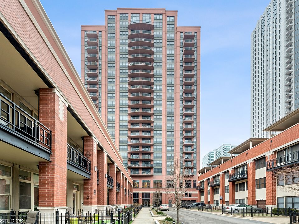 1st image of 330 N Jefferson St APT 1807