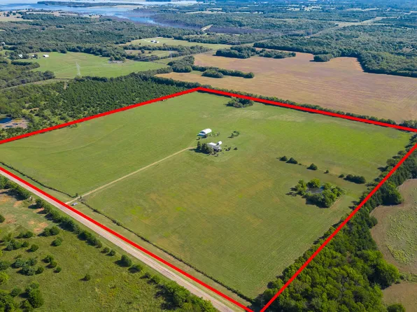 5484 N Fm 1743, Windom, TX 75492