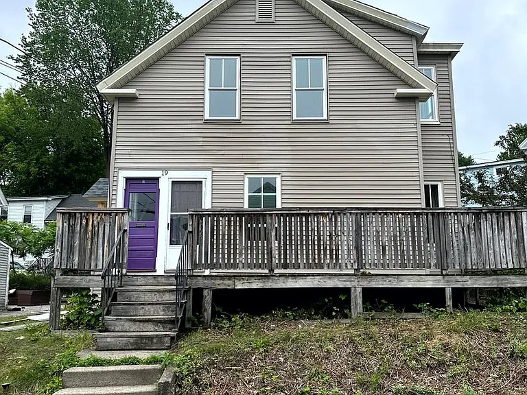 19 Centennial St — Photo 2