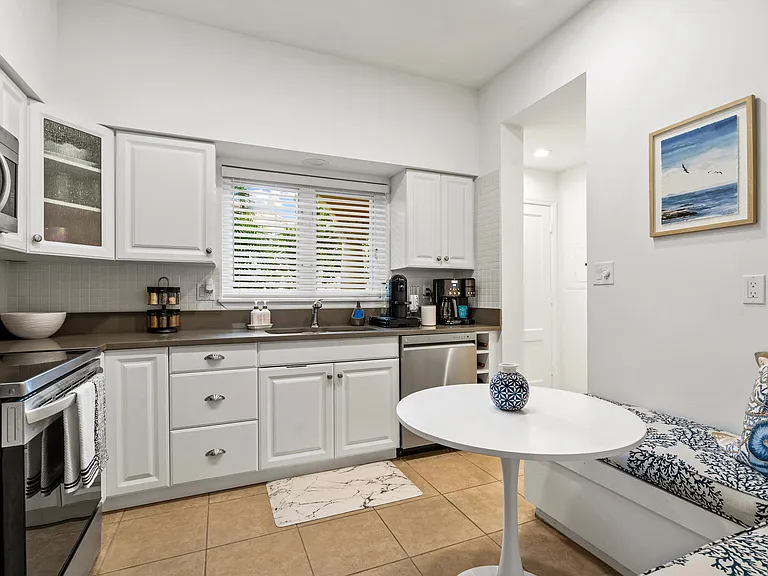 5040 Harmony Cir #102 — Photo 28