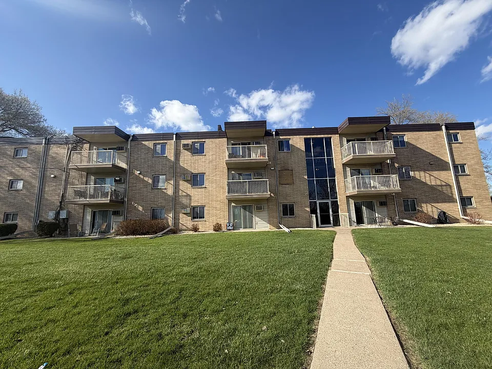 3153 Old Highway 8 #106A
