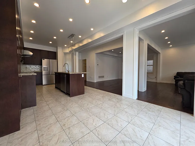 253 Easts Corners Blvd S — Photo 8