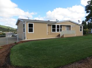 727 Hayhurst Rd, Yoncalla, OR 97499