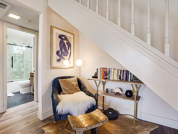 3rd image of 2513 Alveswood Cir