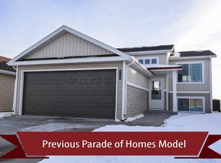 3139 32nd Ave S, Moorhead, MN 56560