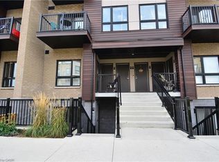 10 Palace St #D1, Kitchener, ON N2E 0J3