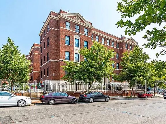 2nd image of 55 M St NW APT 101
