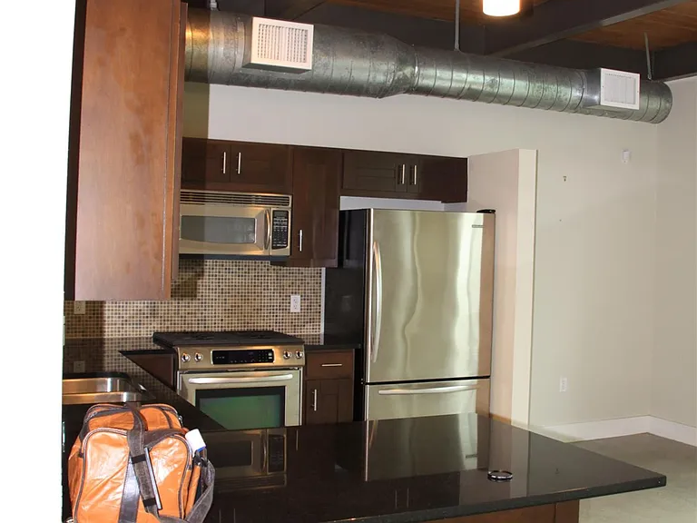 2205 N Lamar Blvd #115 — Photo 21