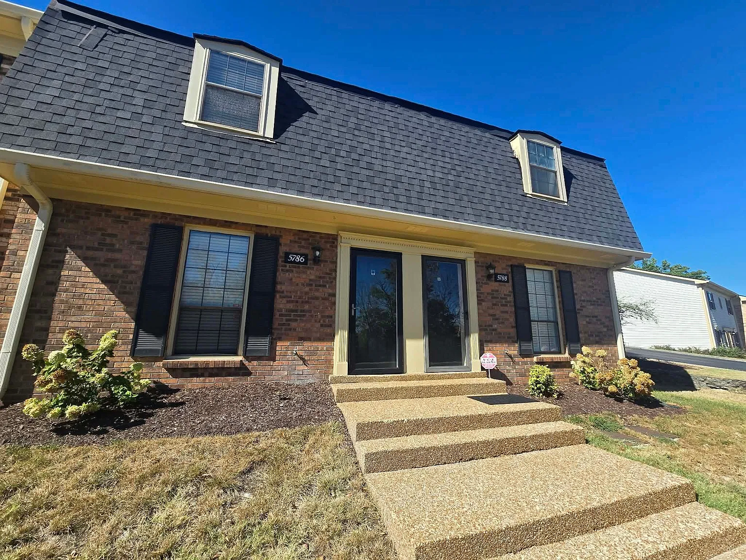 5786 Stone Brook Dr — Photo 1