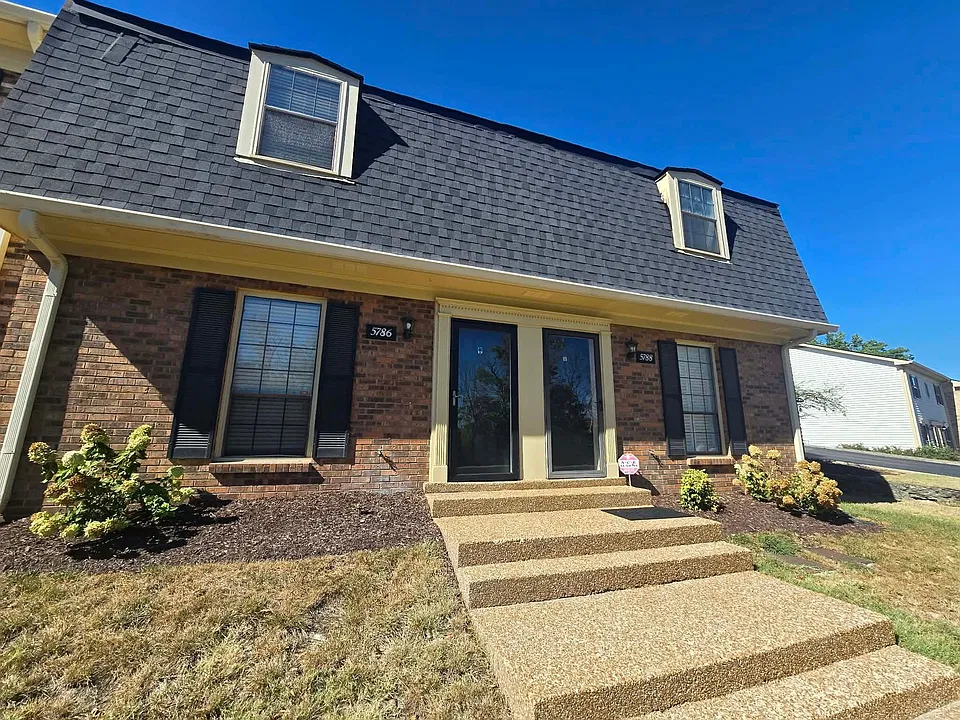 5786 Stone Brook Dr
