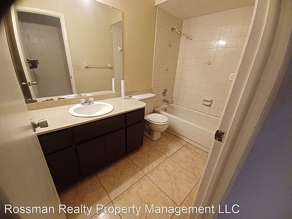 5th image of 1713 NE 7th Pl