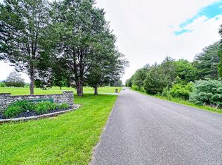 2 Cedar Pointe Dr, Somerset, KY 42501