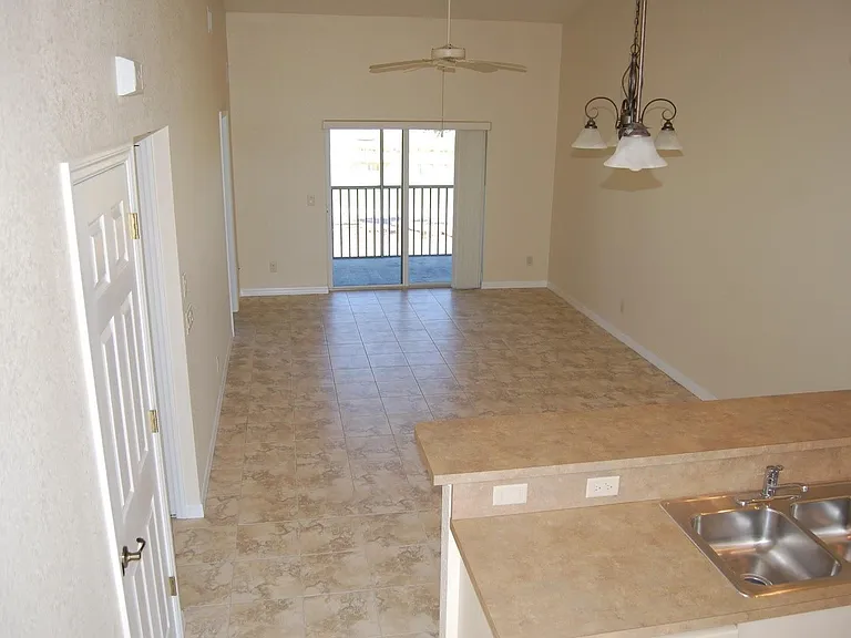 1352 San Cristobal Ave #B1 — Photo 8