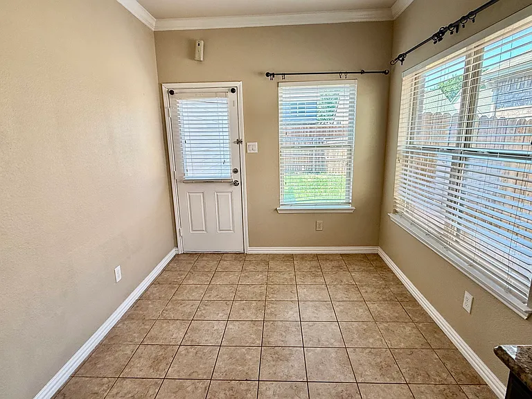 9044 Sundance Trl — Photo 10