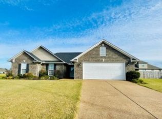 393 Vista Dr, Medina, TN 38355
