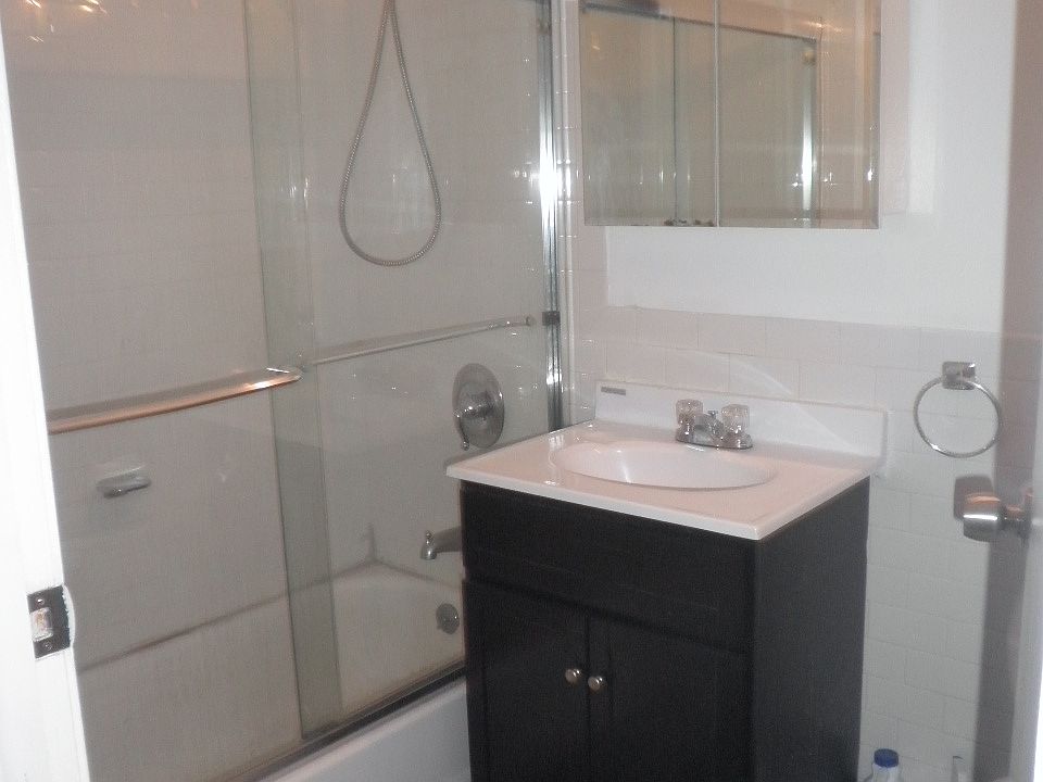 1st image of 115 W 23rd St APT 21