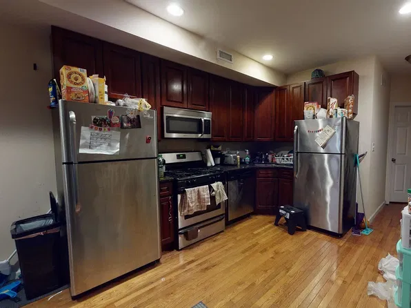 623 S 42nd St, Philadelphia, PA 19104