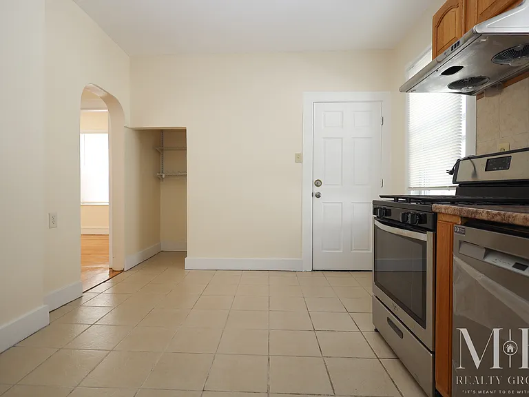 110 Murdock St #2 — Photo 4