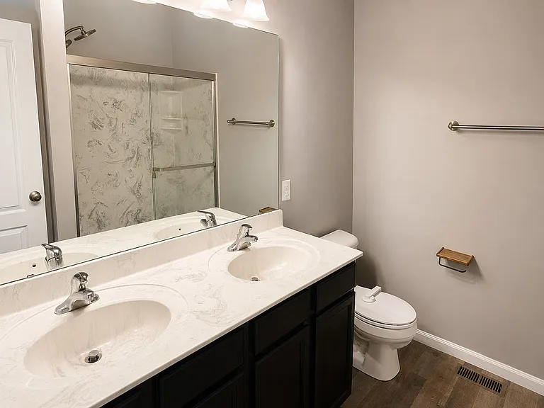 719 Aragorn Ln — Photo 3