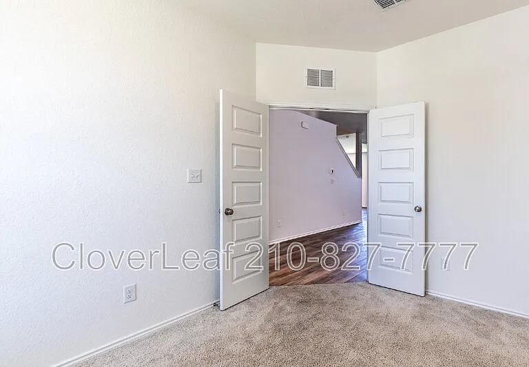 165 Acorn Cir — Photo 8