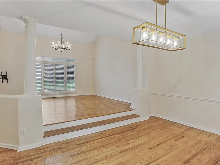 16 Ancient Oak Ct NE — Photo 10