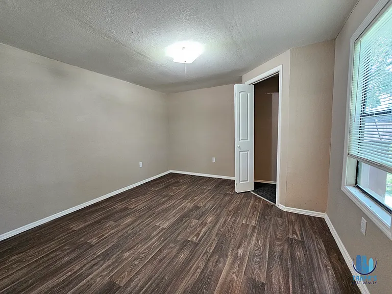 37826 Daughtery Rd — Photo 10