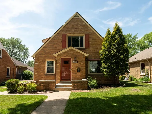 2815 N 88th STREET #2817, Milwaukee, WI 53222