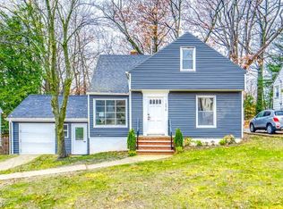 1596 Sheffield Rd, South Euclid, OH 44121