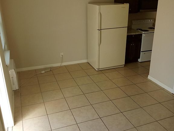 4th image of 3706 N Scenic Hwy #4
