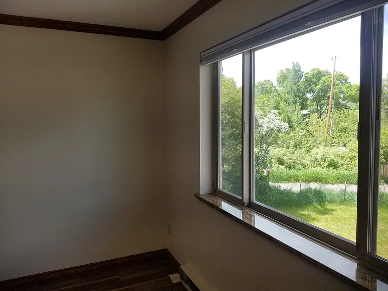 1032 S Black Ave — Photo 5