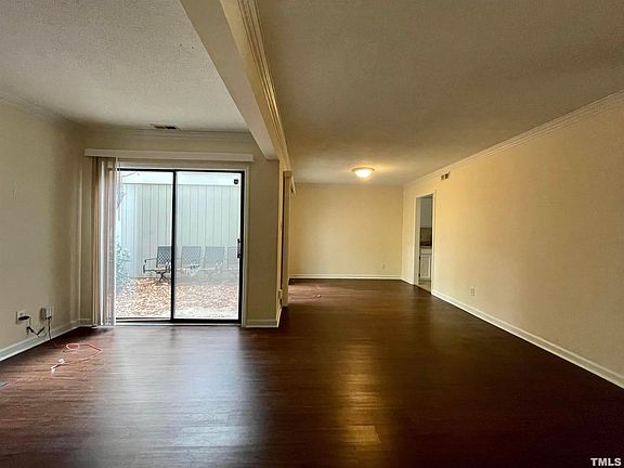 5th image of 4101-9 Five Oaks Dr