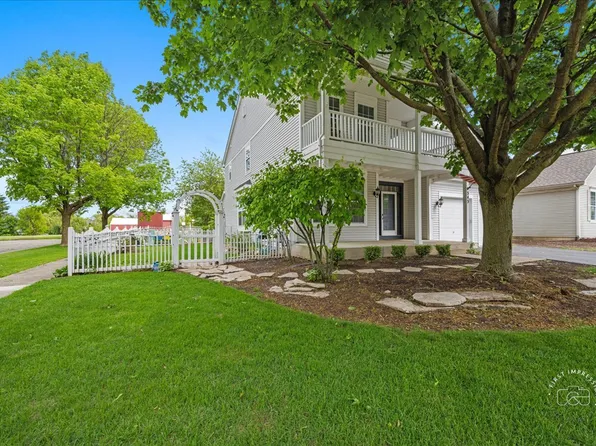 343 Diane Ct, Geneva, IL 60134