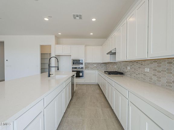 4th image of 20269 W CATALINA Drive