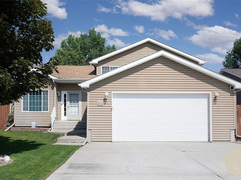 1st image of 3733 Banff Ave