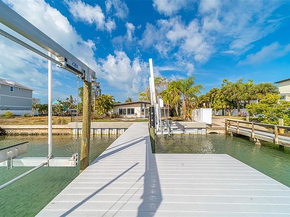 3rd image of 1217 Bay Shore Blvd