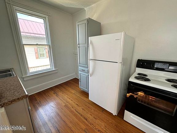 5th image of 116 Walnut St #101