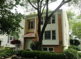 5410 Crows Nest Ct, Fairfax, VA