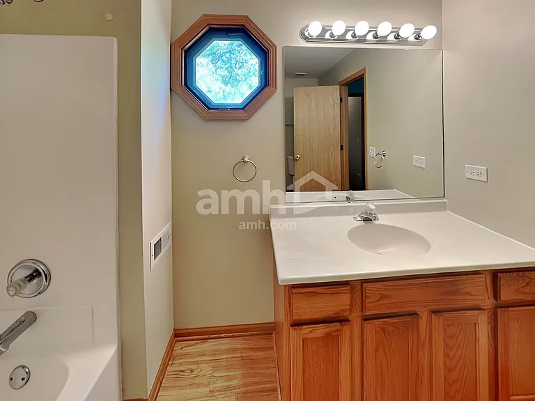 481 Pheasant Chase Dr — Photo 10