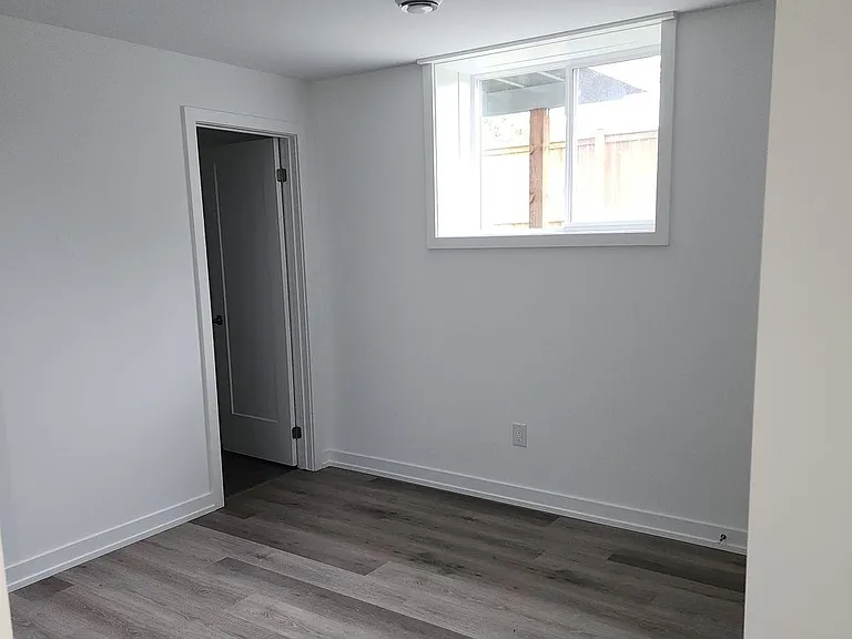 4263 4th Ave #814 — Photo 9