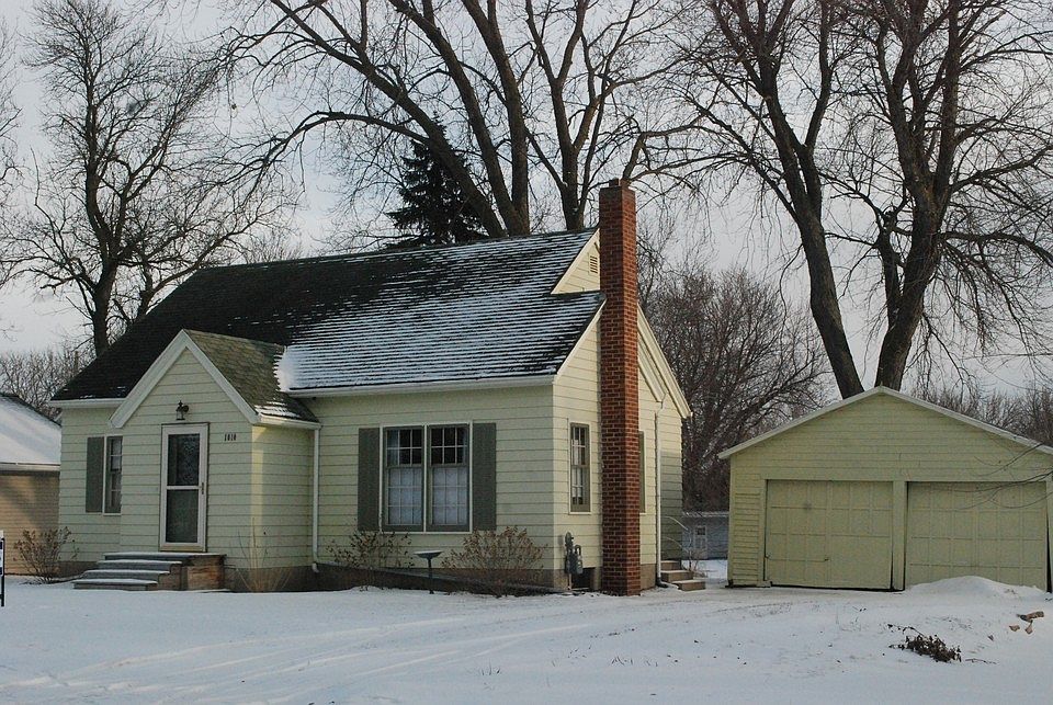 Nice 2 Bedroom Starter Home-Mt Lake, MN