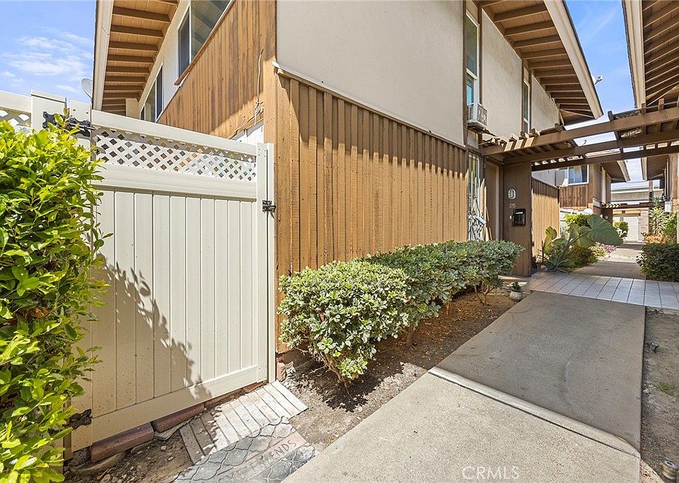 1st image of 15500 Tustin Vlg #25