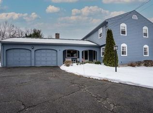 9 Old Carriage Dr, Wilbraham, MA 01095