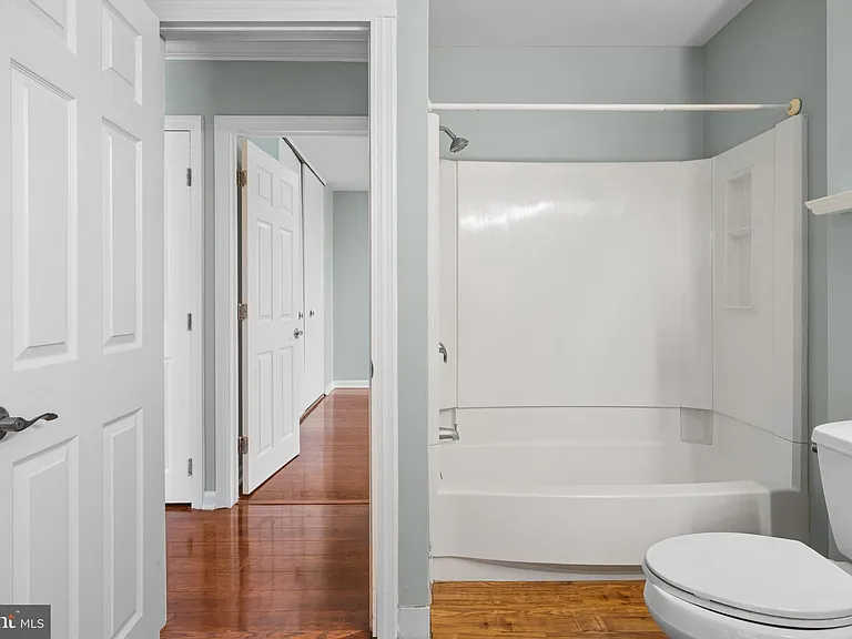 275 Green St #4A6 — Photo 13