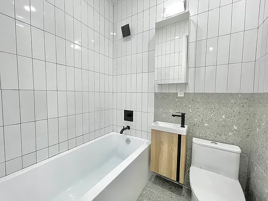 Rented by Doorway NYC, LLC | media 6