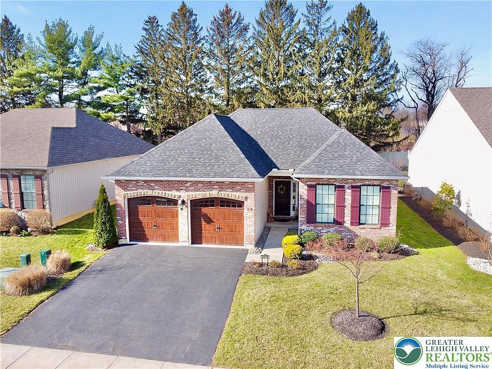 1st image of 3519 Daylily Dr