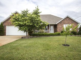 979 Riverview Rd, Marshfield, MO 65706