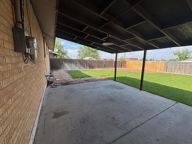 147 Lummis Ct — Photo 34